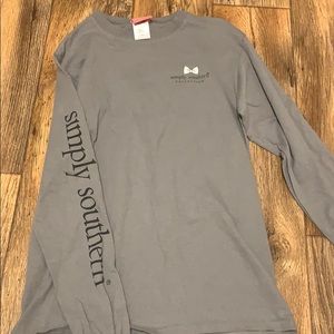 Simply Southern long sleeve small gray tee